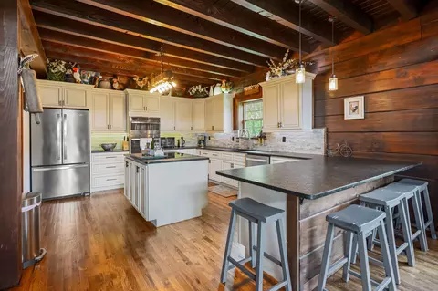 Kitchen - 4818 Ensor Hollow Rd, Buffalo Valley, TN 38548 photo 3 of 6