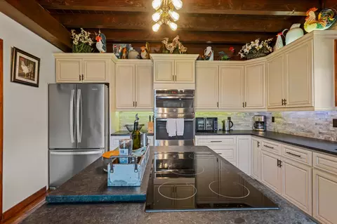 Kitchen - 4818 Ensor Hollow Rd, Buffalo Valley, TN 38548 photo 6 of 6