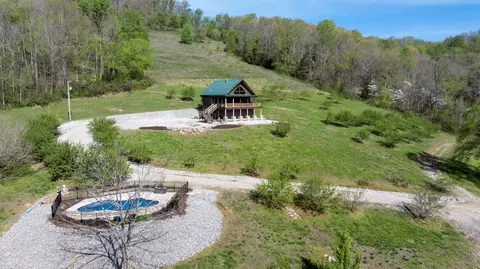4818 Ensor Hollow Rd, Buffalo Valley, TN 38548