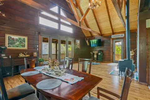 Dining - 4818 Ensor Hollow Rd, Buffalo Valley, TN 38548 photo 3 of 3