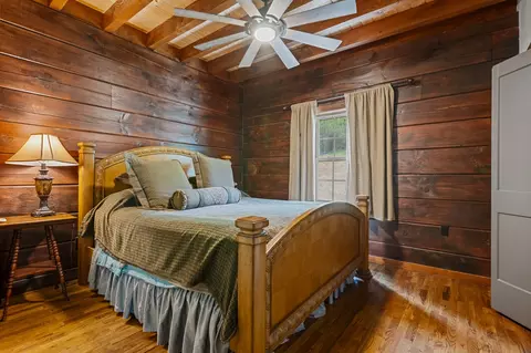 Bedroom - 4818 Ensor Hollow Rd, Buffalo Valley, TN 38548 photo 1 of 9