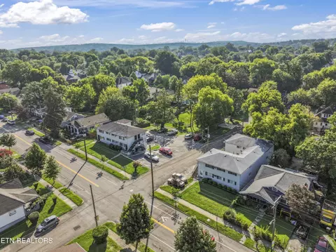 21142300 Washington Ave, Knoxville, TN 37917