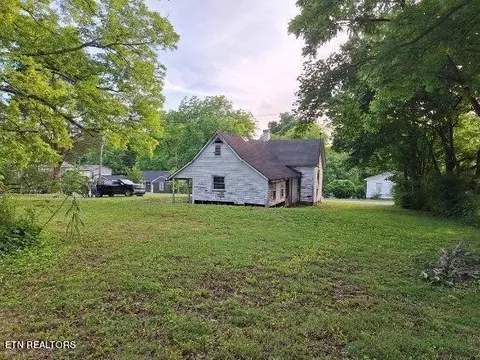 106 N Niota Rd, Englewood, TN 37329