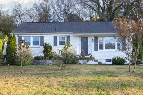 307 Finley Dr, Nashville, TN 37217