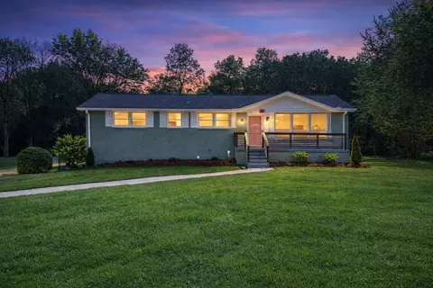 1614 Shady Cir, Lebanon, TN 37087