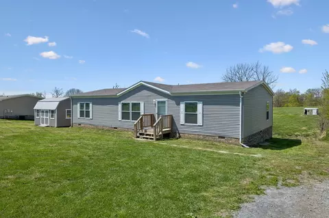 765 Shrum Cemetery Rd, Westmoreland, TN 37186