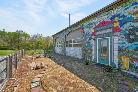 181 Bynum Rd, Bell Buckle, TN 37020
