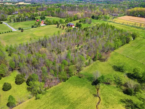 View/Area - 8270 Bethlehem Rd, Springfield, TN 37172 photo 4 of 5