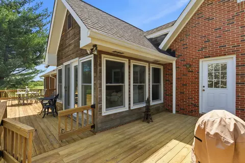 Exterior - 8270 Bethlehem Rd, Springfield, TN 37172 photo 5 of 17
