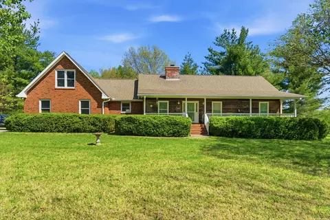 Exterior - 8270 Bethlehem Rd, Springfield, TN 37172 photo 1 of 17