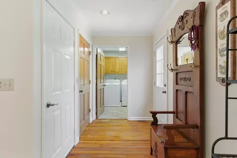 Entry Way - 8270 Bethlehem Rd, Springfield, TN 37172 photo 4 of 4