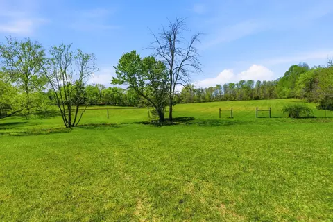 Exterior - 8270 Bethlehem Rd, Springfield, TN 37172 photo 16 of 17