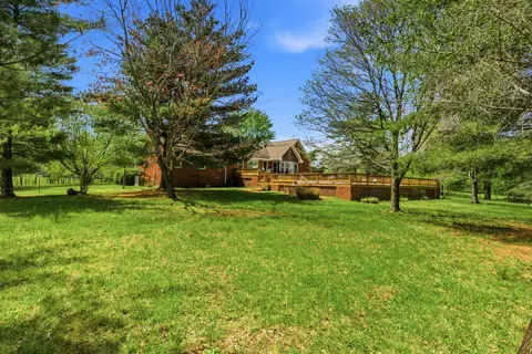 Exterior - 8270 Bethlehem Rd, Springfield, TN 37172 photo 10 of 17