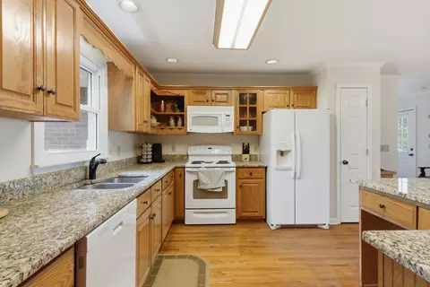Kitchen - 8270 Bethlehem Rd, Springfield, TN 37172 photo 1 of 5