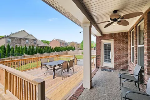 Exterior - 4015 Pendleton Dr, Spring Hill, TN 37174 photo 6 of 12