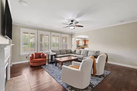Living - 4015 Pendleton Dr, Spring Hill, TN 37174 photo 2 of 3