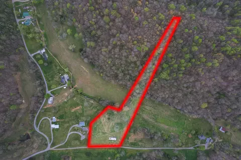 109 Creek Bend Ln, Manchester, TN 37355