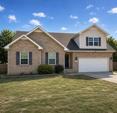 1927 Needmore Rd, Clarksville, TN 37042