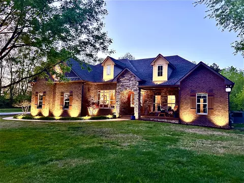 7270 Old Franklin Rd, Fairview, TN 37062