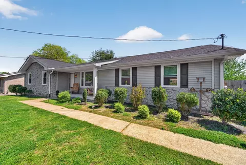 190 Wessington Pl, Hendersonville, TN 37075