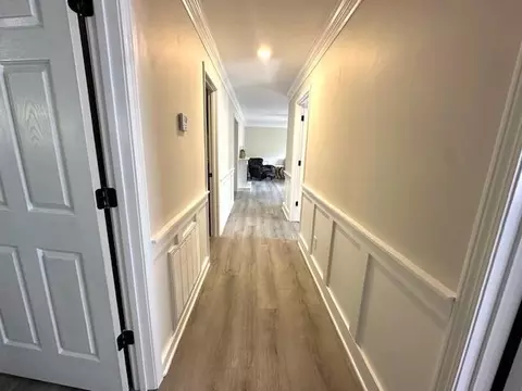 Entry Way - 635 End Dr, Savannah, TN 38372 photo 1 of 2