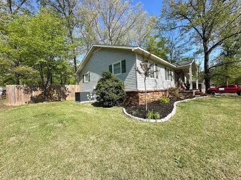Exterior - 635 End Dr, Savannah, TN 38372 photo 14 of 15