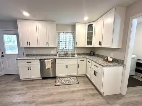 Kitchen - 635 End Dr, Savannah, TN 38372 photo 2 of 6