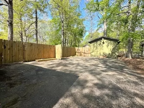 Exterior - 635 End Dr, Savannah, TN 38372 photo 3 of 15