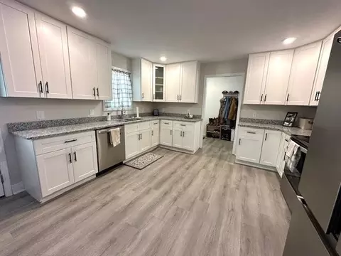 Kitchen - 635 End Dr, Savannah, TN 38372 photo 6 of 6