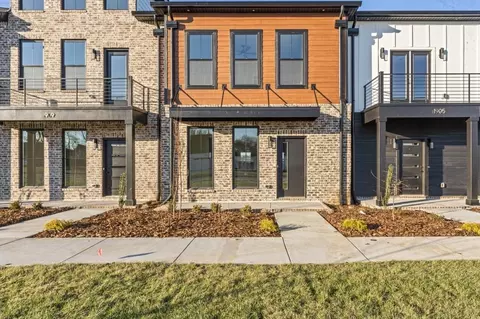 1323 Rebecca Johns Dr, Murfreesboro, TN 37128