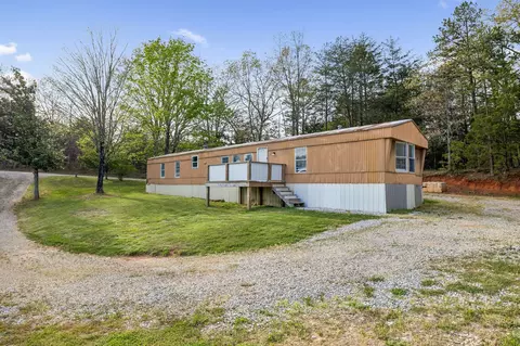 1033 Pollard Rd, Walling, TN 38587 photo 4
