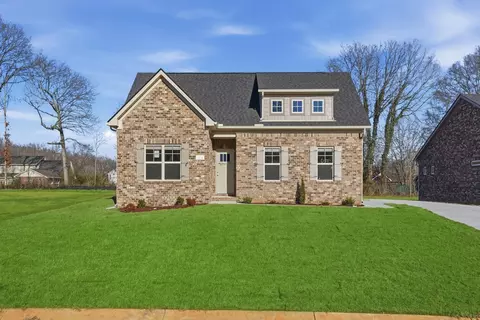 17 Sagewood Dr, Tullahoma, TN 37388