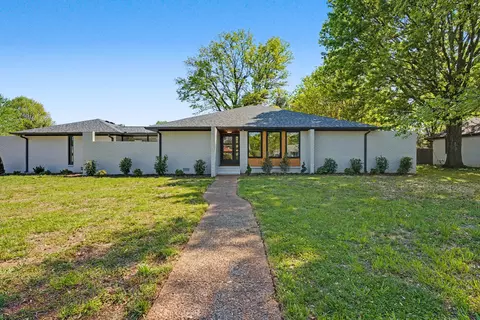 Exterior - 1707 Berkeley St, Murfreesboro, TN 37129 photo 3 of 15