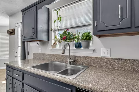 Kitchen - 1707 Berkeley St, Murfreesboro, TN 37129 photo 7 of 7