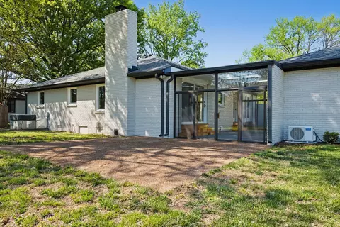 Exterior - 1707 Berkeley St, Murfreesboro, TN 37129 photo 12 of 15