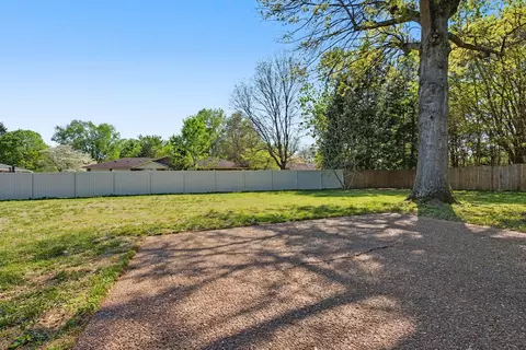 Exterior - 1707 Berkeley St, Murfreesboro, TN 37129 photo 13 of 15
