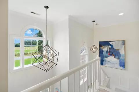 Entry Way - 208 Loop Dr, Winchester, TN 37398 photo 7 of 11