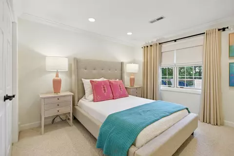 Bedroom - 208 Loop Dr, Winchester, TN 37398 photo 7 of 11