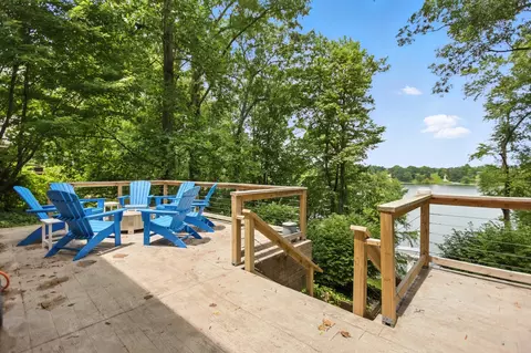 Exterior - 208 Loop Dr, Winchester, TN 37398 photo 7 of 17
