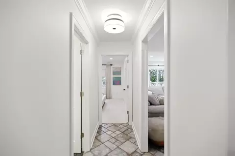 Entry Way - 208 Loop Dr, Winchester, TN 37398 photo 9 of 11