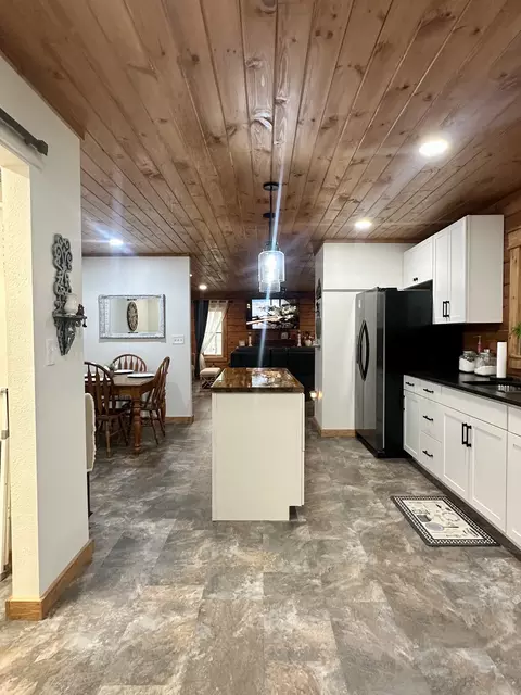 Kitchen - 673 Arrowhead Rd, Moss, TN 38575 photo 2 of 7