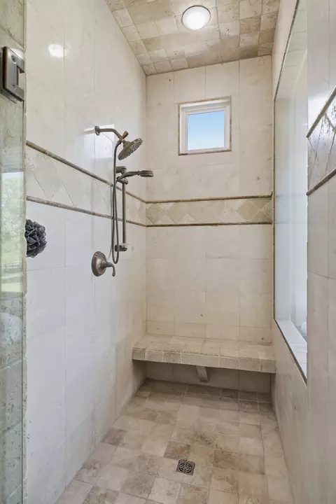 Bath - 4606 Shores Rd, Murfreesboro, TN 37128 photo 5 of 8