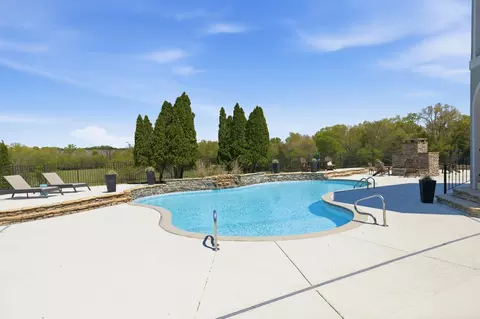 Exterior - 4606 Shores Rd, Murfreesboro, TN 37128 photo 3 of 10