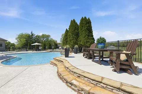 Exterior - 4606 Shores Rd, Murfreesboro, TN 37128 photo 5 of 10