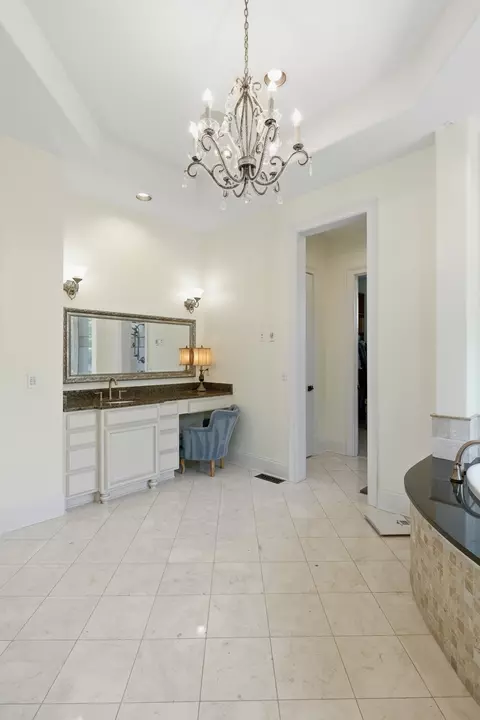 Bath - 4606 Shores Rd, Murfreesboro, TN 37128 photo 4 of 8
