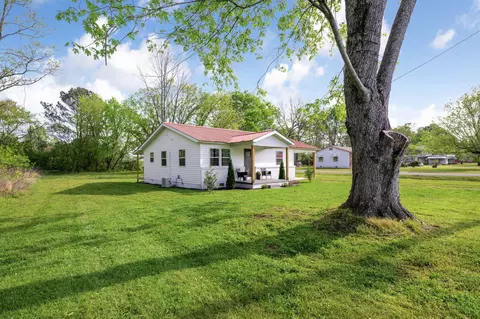 301 High St, Stevenson, AL 35772