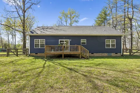 Exterior - 109 Duke Rd, Dickson, TN 37055 photo 3 of 6