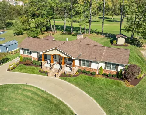 152 Fairways Dr, Hendersonville, TN 37075