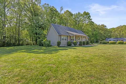 303 Rutledge Ave, Tullahoma, TN 37388