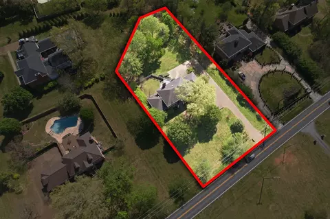1000 Wilson Pike, Brentwood, TN 37027